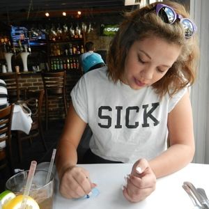 Meet your Posher, Laurel